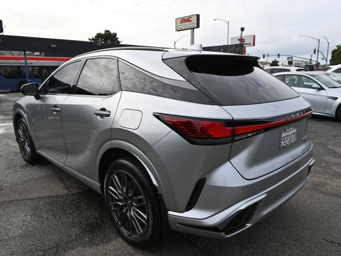 Used 2023 Lexus RX 500h F Sport w/ Accessory Package (Z1) image 8