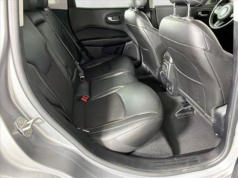 Used 2021 Jeep Compass Latitude FWD image 15