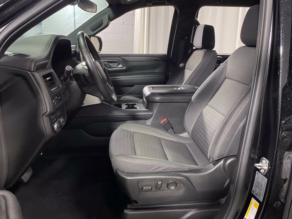 Used 2024 Chevrolet Suburban LS AWD/4WD image 17