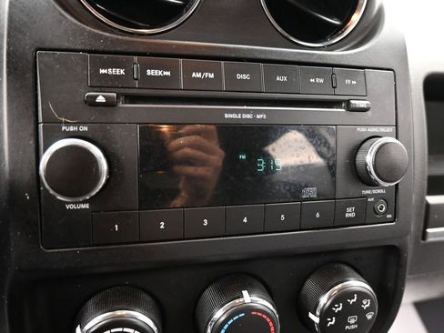 Used 2011 Jeep Compass 4WD image 35