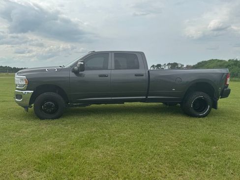 Used 2023 RAM 3500 Tradesman AWD/4WD image 25