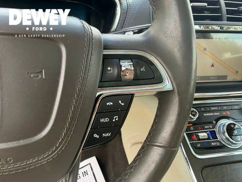 Used 2018 Lincoln Continental Reserve AWD/4WD image 18