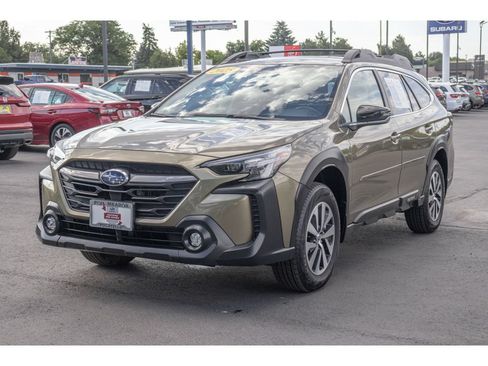 Certified 2025 Subaru Outback Premium AWD/4WD image 7