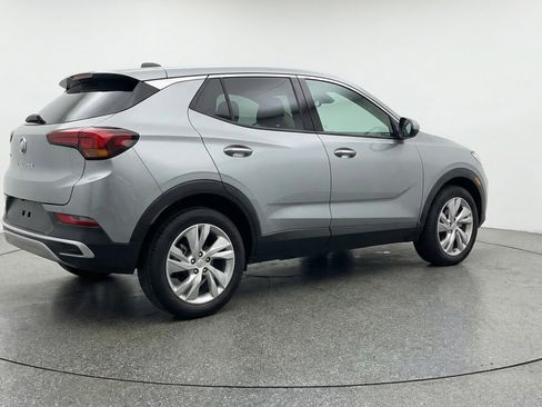 Used 2025 Buick Encore GX Preferred AWD/4WD image 9