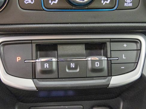 Used 2023 GMC Terrain SLE w/ Driver Convenience Package FWD image 30