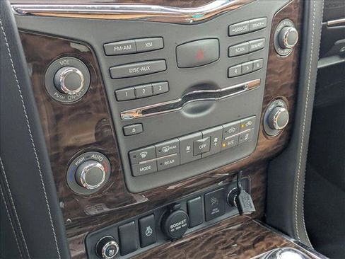 Used 2017 Nissan Armada Platinum w/ Interior Lighting Package image 14