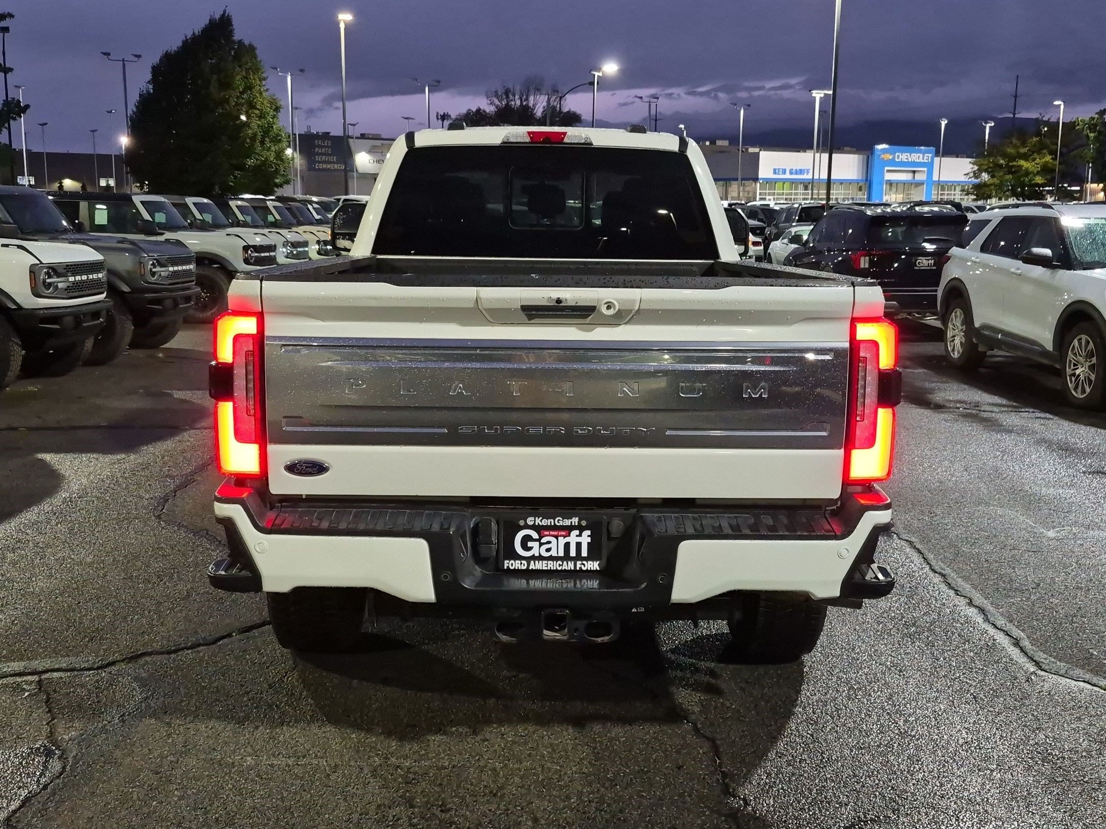 Used 2023 Ford F350 Platinum AWD/4WD image 7