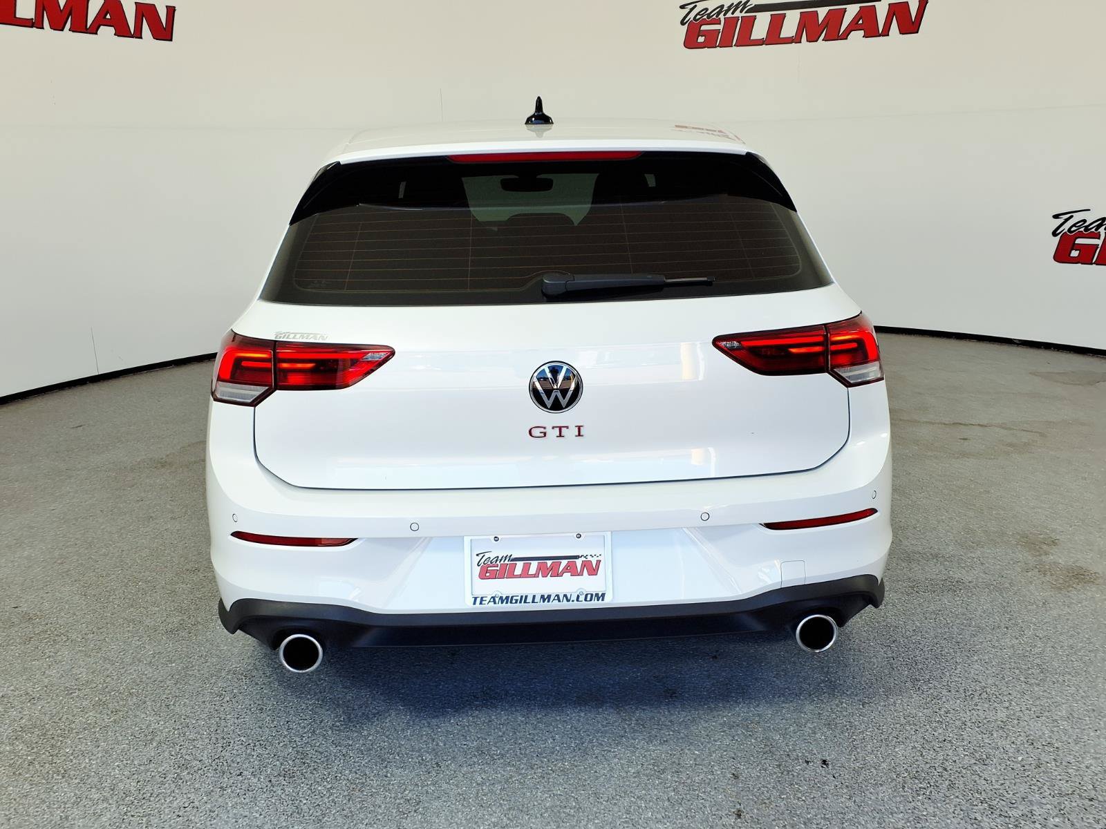 Used 2025 Volkswagen GTI SE FWD image 7