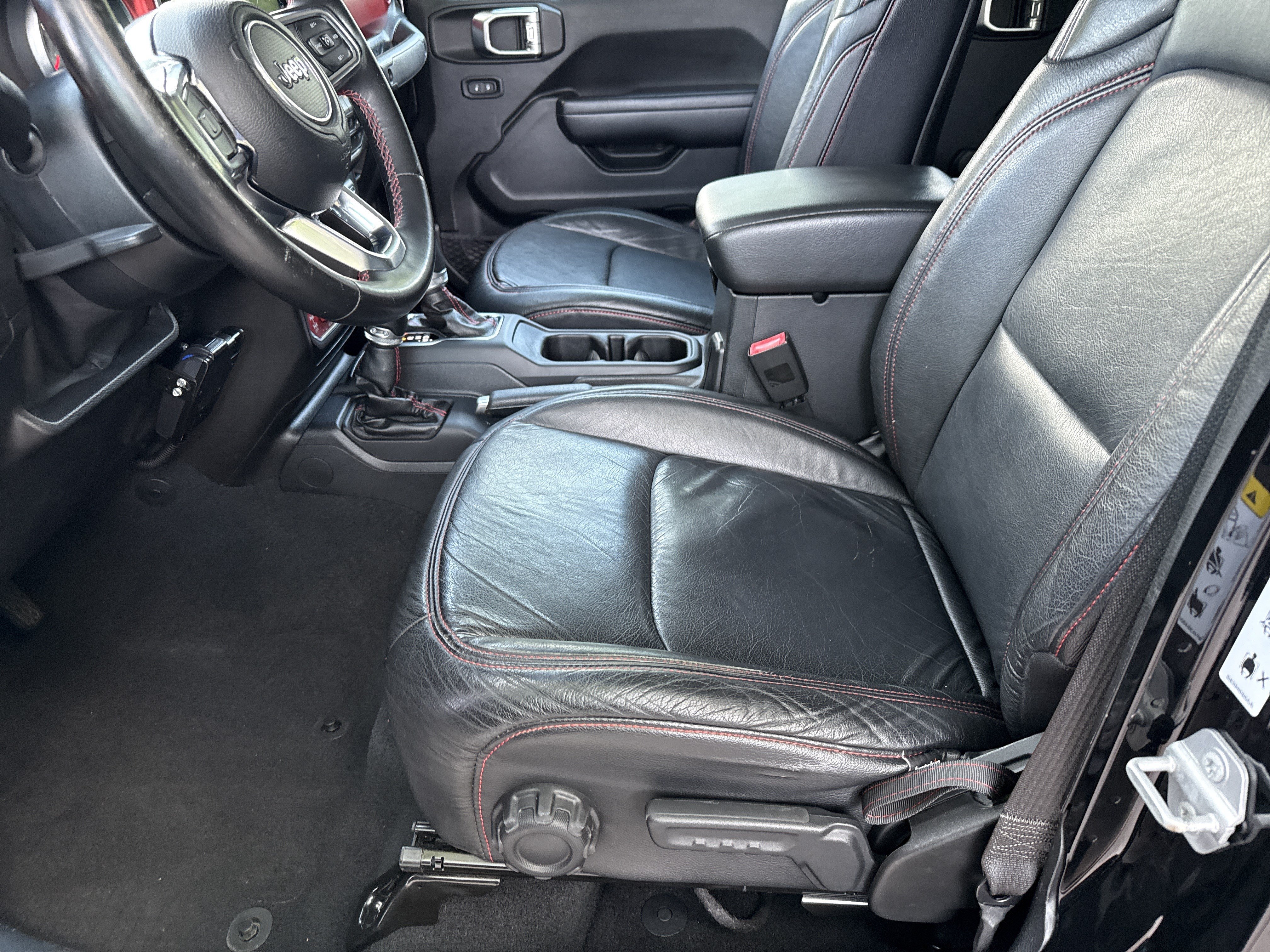 Used 2020 Jeep Gladiator Rubicon AWD/4WD image 9