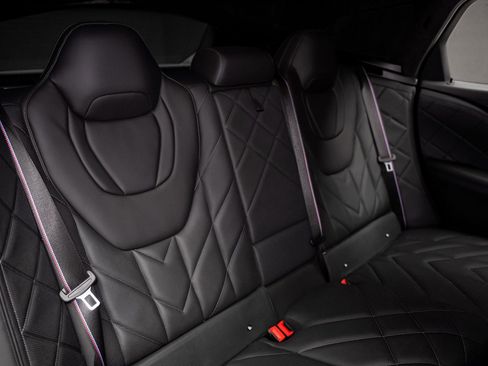 Used 2023 BMW XM image 69