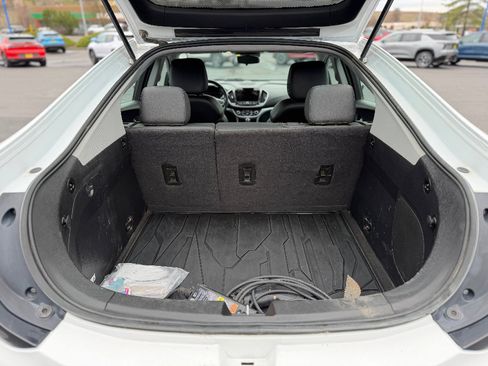 Used 2017 Chevrolet Volt LT w/ Comfort Package image 18
