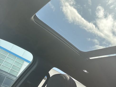 Certified 2025 Chevrolet Traverse High Country image 13