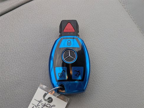 Used 2013 Mercedes-Benz S 550 image 35