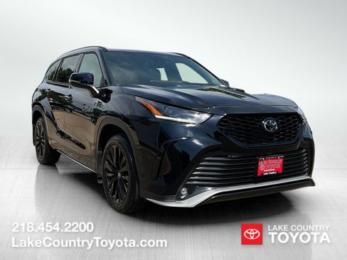 Used 2026 Toyota Highlander XSE AWD/4WD image 7