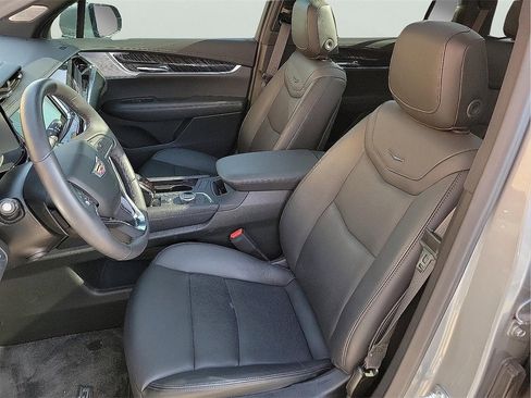 New 2025 Cadillac XT6 Premium Luxury w/ Technology Package image 14