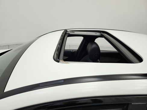 Used 2020 Mercedes-Benz C 300 Sedan image 16