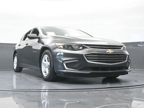 Used 2018 Chevrolet Malibu LS FWD image 54