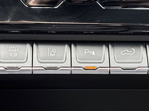 New 2025 GMC Sierra 3500 Denali Ultimate image 11