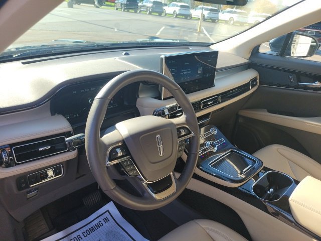 Certified 2023 Lincoln Nautilus AWD w/ Premium Package image 28