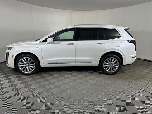Used 2020 Cadillac XT6 Premium Luxury AWD/4WD image 4