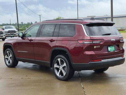 New 2026 Jeep Grand Cherokee L Limited w/ Luxury Tech Group II RWD image 4
