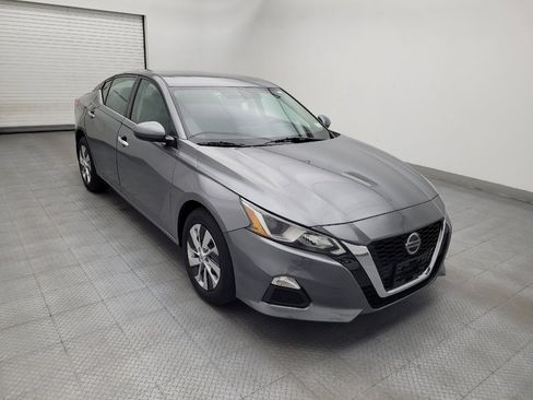 Used 2020 Nissan Altima 2.5 S AWD/4WD image 13
