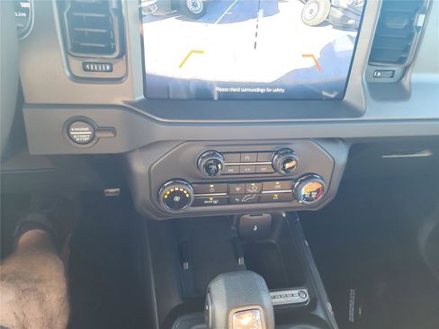 New 2025 Ford Bronco 4-Door image 35