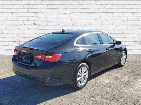 Used 2024 Chevrolet Malibu LT image 2
