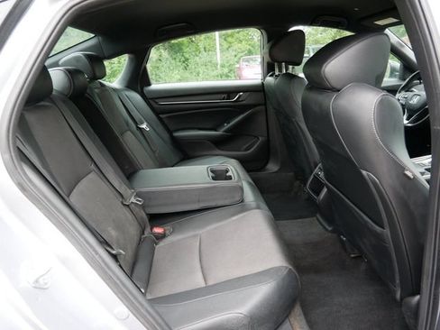 Used 2021 Honda Accord Sport image 9