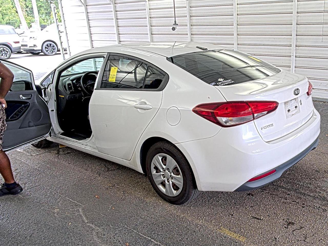 Used 2017 Kia Forte LX w/ LX Popular Package FWD image 5
