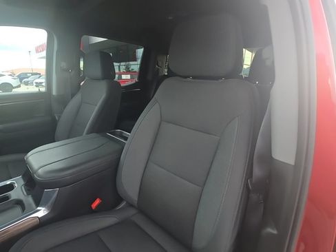 Used 2024 Chevrolet Silverado 1500 LT Trail Boss w/ Convenience Package II AWD/4WD image 28