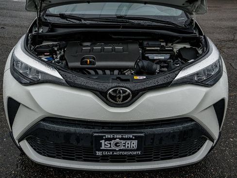 Used 2021 Toyota C-HR XLE image 39