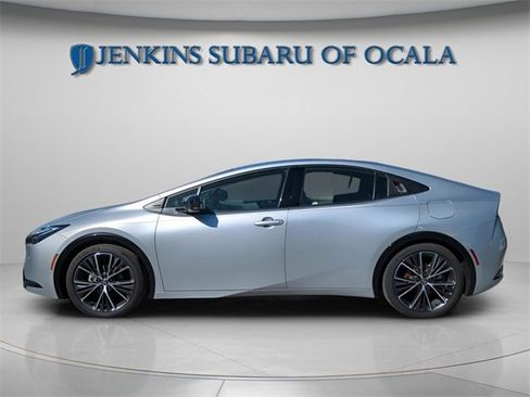 Used 2023 Toyota Prius XLE image 5