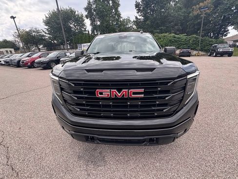 Used 2022 GMC Sierra 1500 Elevation AWD/4WD image 8