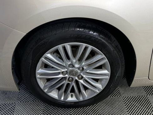 Used 2015 Lexus ES 350 w/ Luxury Package FWD image 13