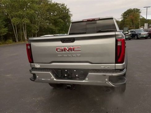 New 2026 GMC Sierra 2500 SLT w/ SLT Premium Package image 8