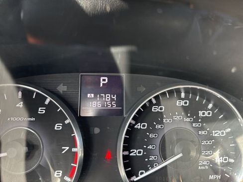 Used 2011 Subaru Outback 2.5i Limited w/ PWR Moonroof Pkg image 11