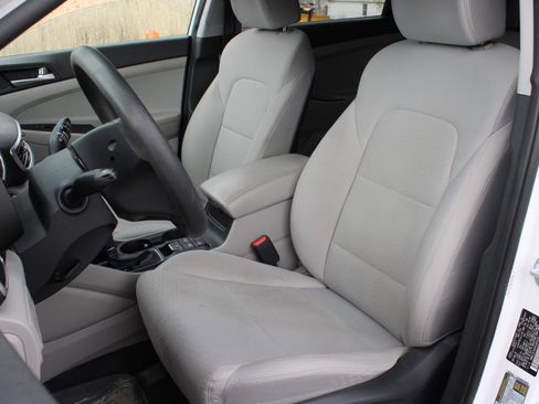 Used 2019 Hyundai Tucson Value AWD/4WD image 14