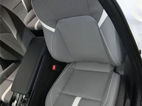 New 2026 Toyota Camry SE image 9