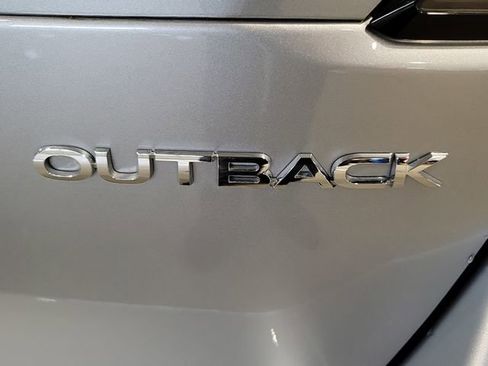 Certified 2025 Subaru Outback Limited image 29
