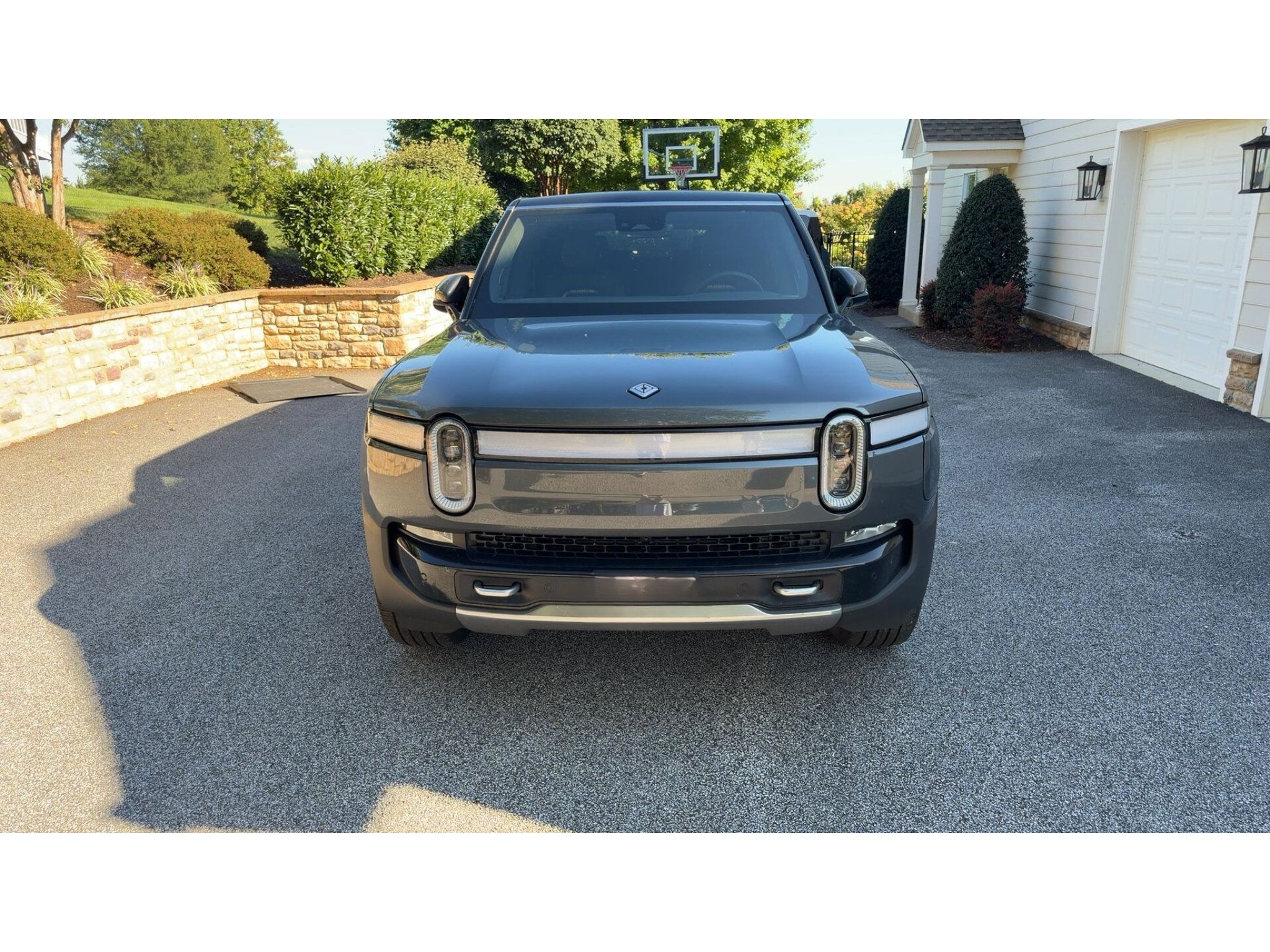 Used 2022 Rivian R1S Launch Edition Quad AWD/4WD image 3