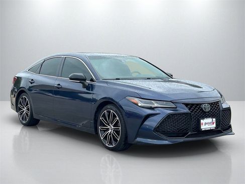Certified 2020 Toyota Avalon Touring w/ Advanced Safety Package image 3