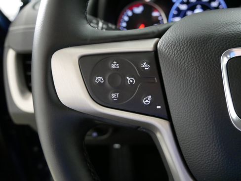 Used 2024 GMC Terrain Denali image 27