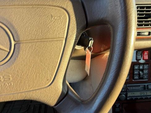 Used 1995 Mercedes-Benz S 320 image 49