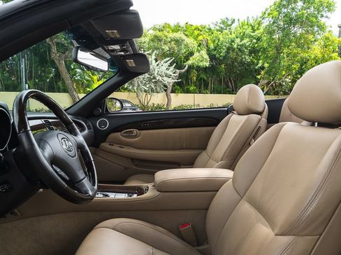 Used 2006 Lexus SC 430 Convertible w/ Preferred Accessory Pkg RWD image 19