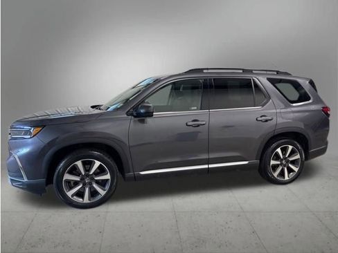 Certified 2023 Honda Pilot Elite image 3