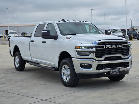 New 2026 RAM 2500 Tradesman AWD/4WD image 3