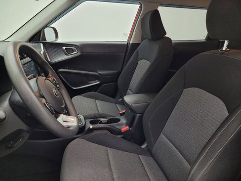 Used 2021 Kia Soul S FWD image 17