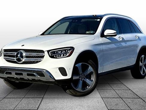 Used 2022 Mercedes-Benz GLC 300 4MATIC image 2