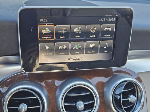 Used 2018 Mercedes-Benz C 300 C 300 image 16